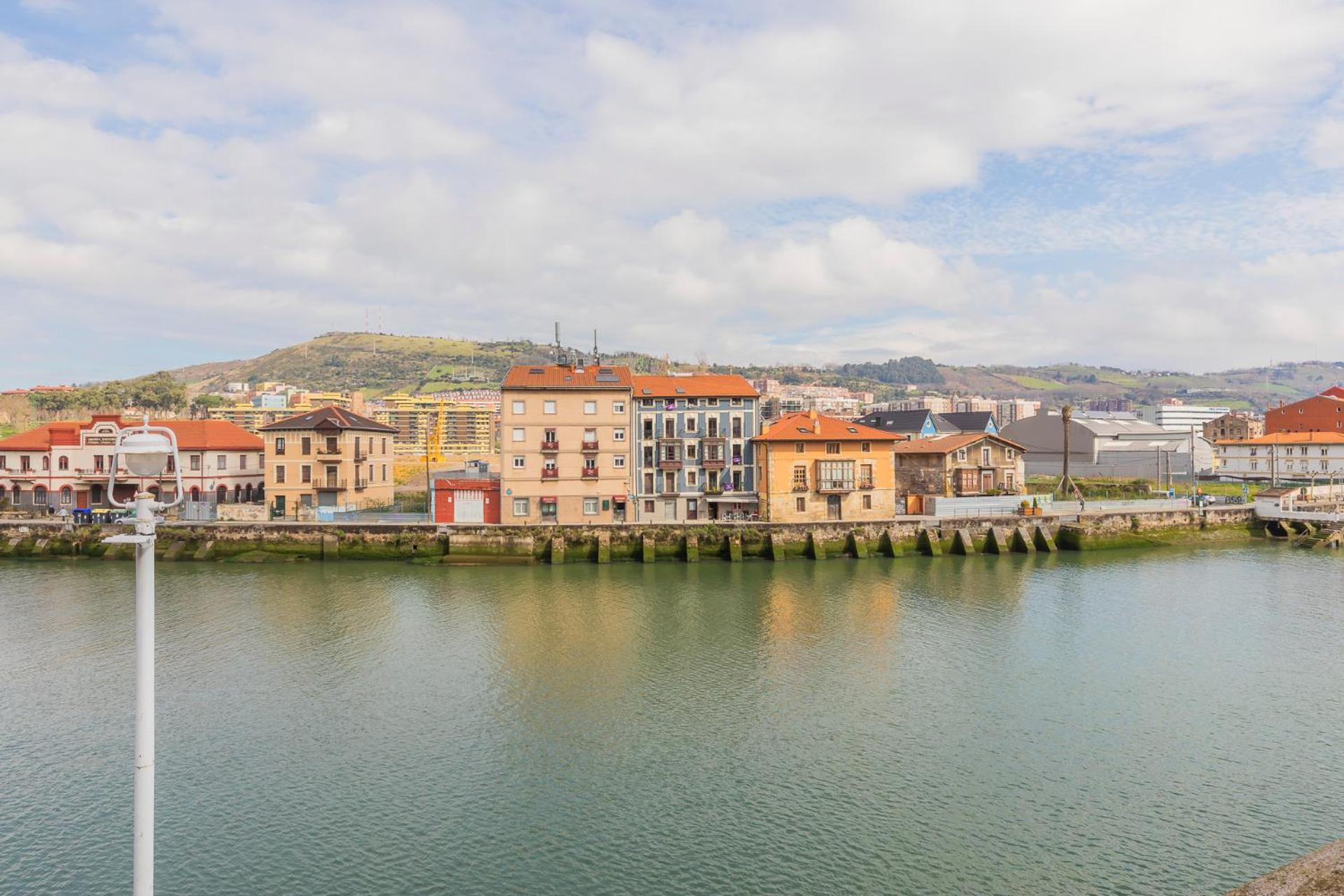 Akomodat En Apartamento Luminoso Junto Al Paseo De La Ria Bilbao Exterior foto